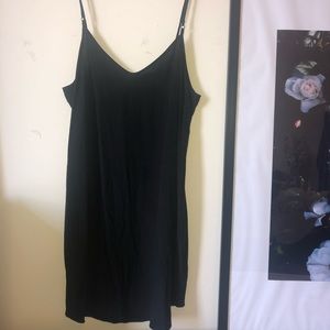 Wilfred by Aritzia - Silk slip dress (S)